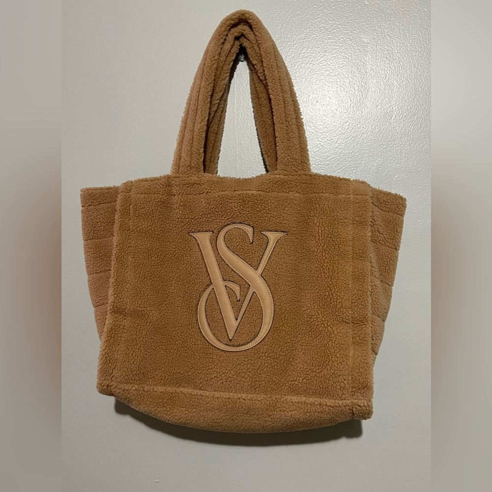 Vs teddy bear tote basically brand new
